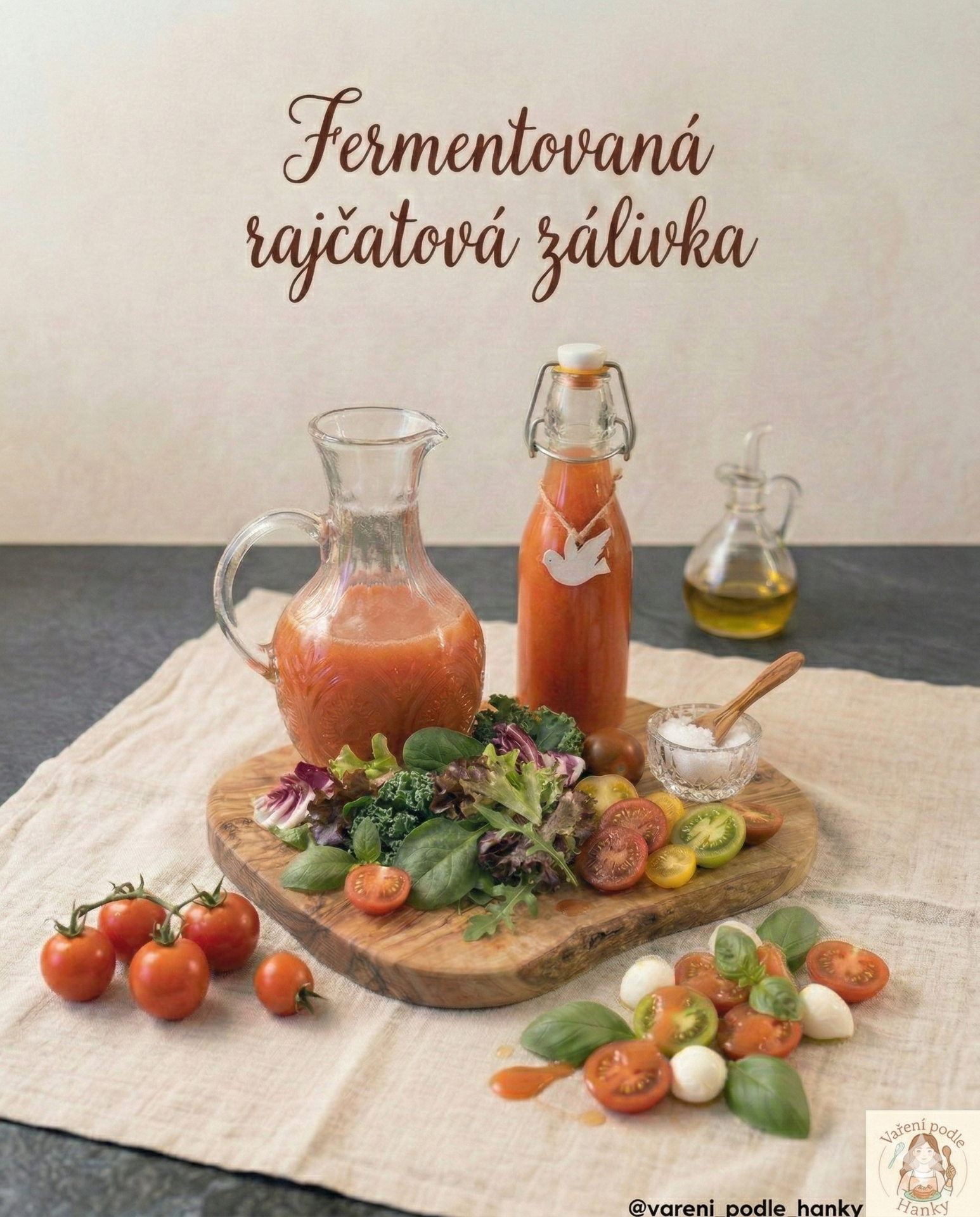 Rajčatová zálivka ve džbánu